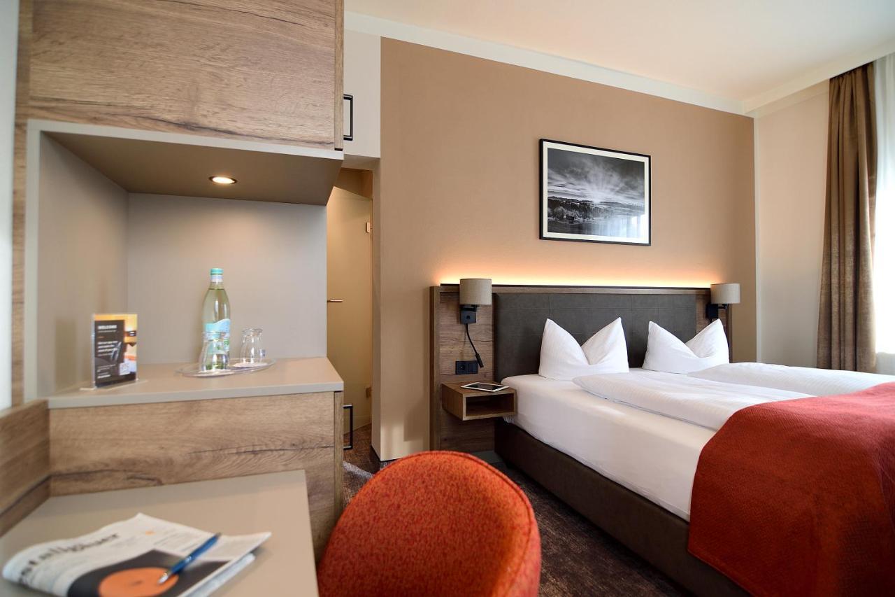 Lindenberger Hof Hotel ลินเดนแบร์ก เอม อัลกอย ภายนอก รูปภาพ