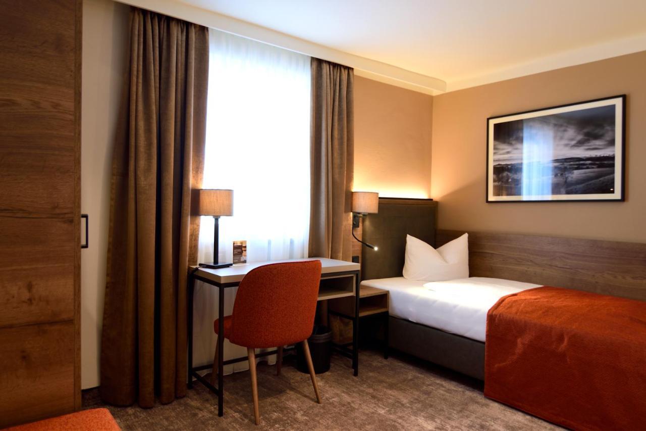 Lindenberger Hof Hotel ลินเดนแบร์ก เอม อัลกอย ภายนอก รูปภาพ