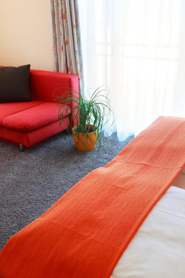 Lindenberger Hof Hotel ลินเดนแบร์ก เอม อัลกอย ห้อง รูปภาพ