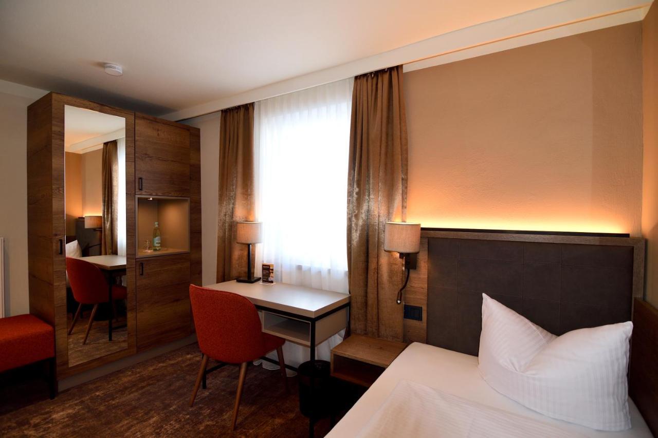 Lindenberger Hof Hotel ลินเดนแบร์ก เอม อัลกอย ภายนอก รูปภาพ