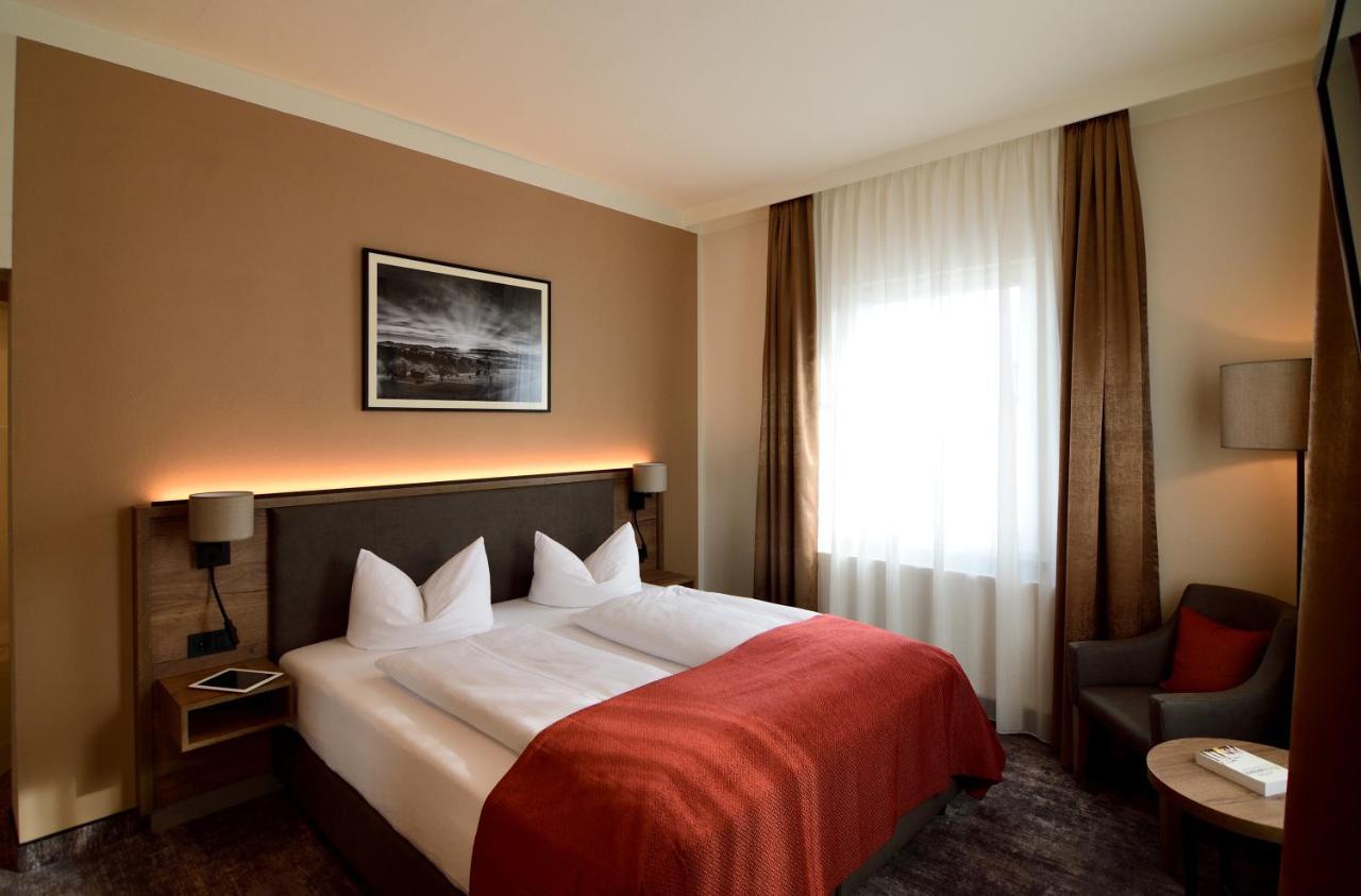Lindenberger Hof Hotel ลินเดนแบร์ก เอม อัลกอย ภายนอก รูปภาพ