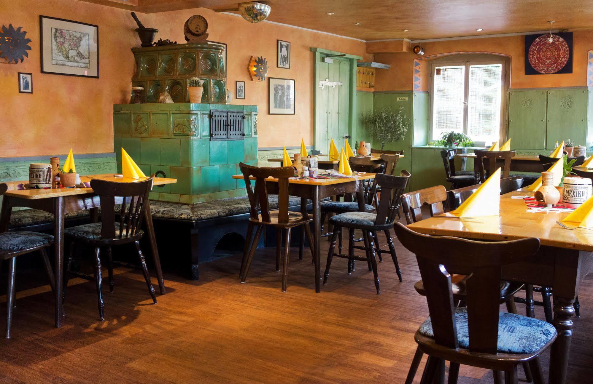 Lindenberger Hof Hotel ลินเดนแบร์ก เอม อัลกอย ภายนอก รูปภาพ